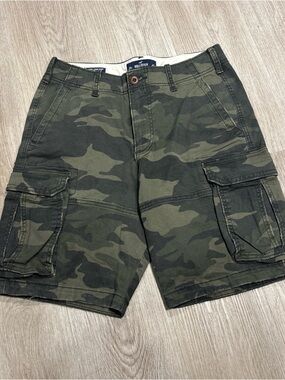 Hollister Classic Cargo Shorts Men's 31 Green Camo Heavy Weight Epic Flex EUC